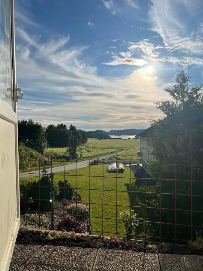 Lekkert Gjestehus Med Gratis Parkering Pa Stedet. Levanger Zewnętrze zdjęcie